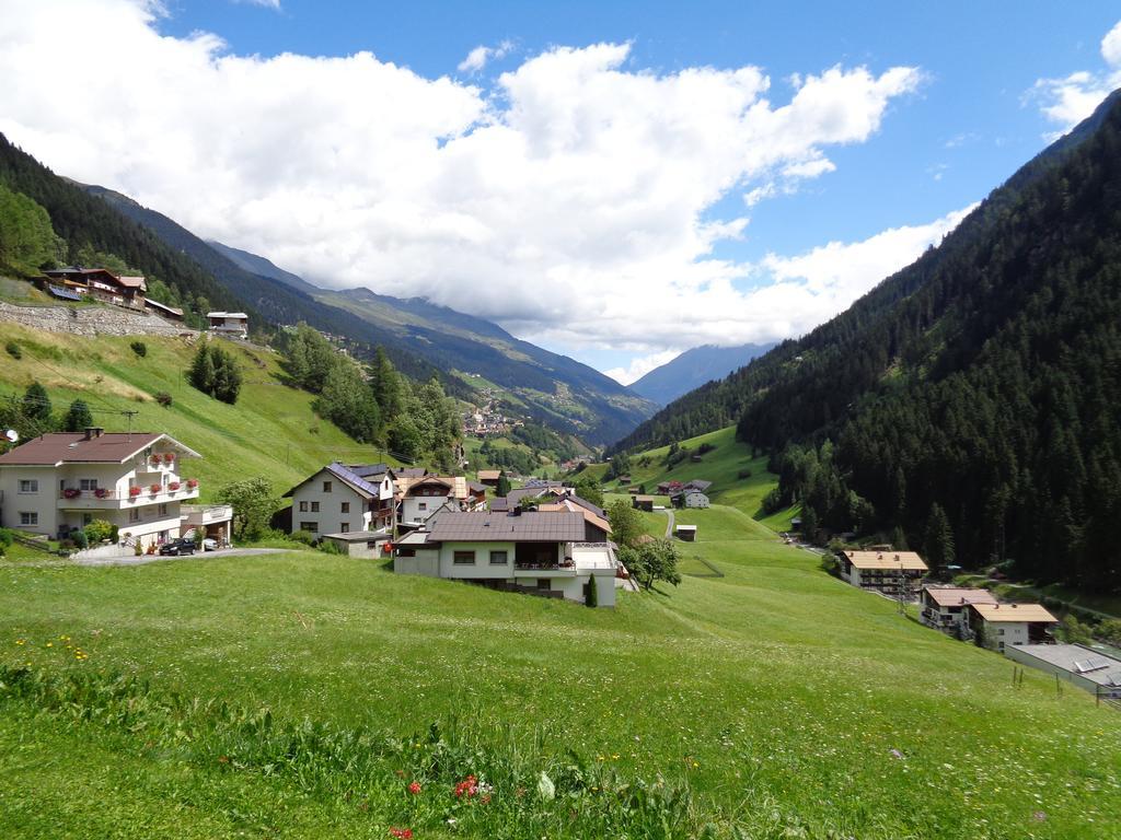 Garni Petter Hotel คัพเพิล ภายนอก รูปภาพ