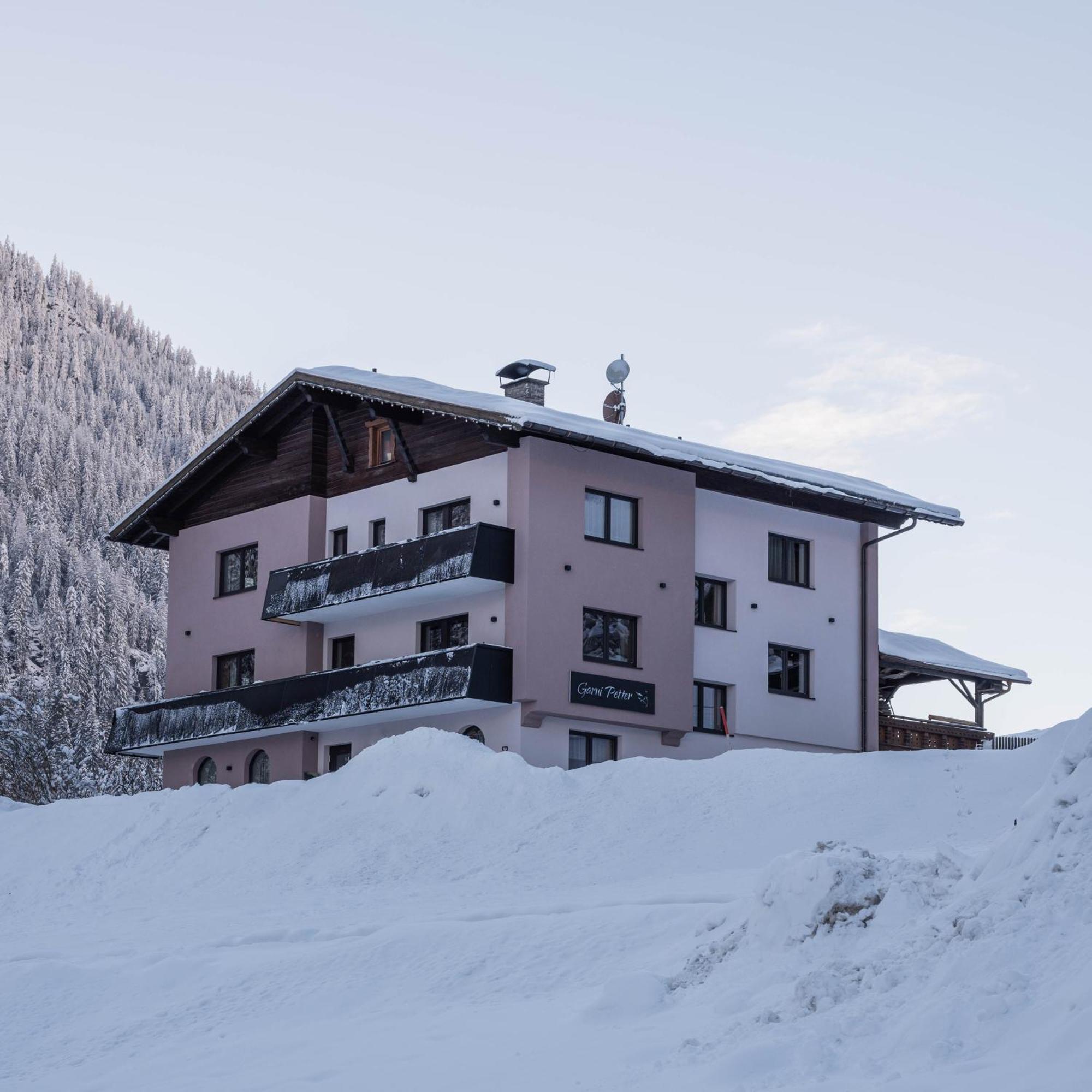 Garni Petter Hotel คัพเพิล ภายนอก รูปภาพ